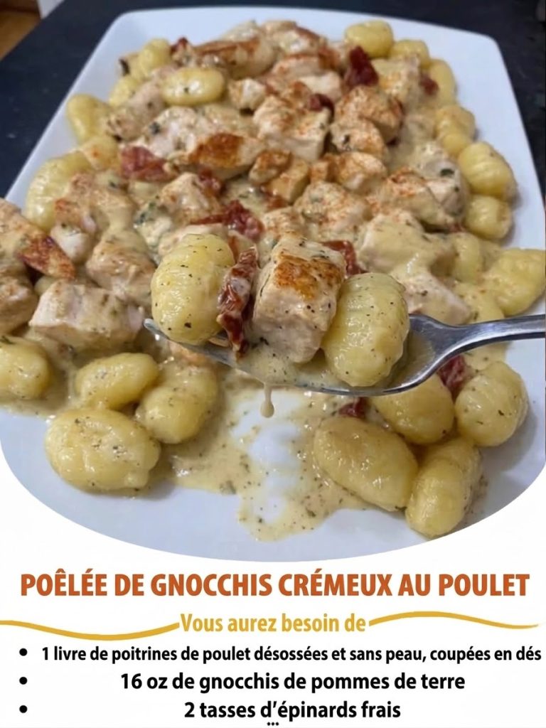 🍗🥔 Poêlée de gnocchis crémeux au poulet 🧀🌿🔥 Du poulet tendre et doré, des gnocchis de pommes de terre moelleux, des épinards frais et une riche sauce crémeuse à l’ail et au parmesan se réunissent dans une seule poêle pour un dîner familial irrésistible et réconfortant, facile à préparer et plein de saveurs.